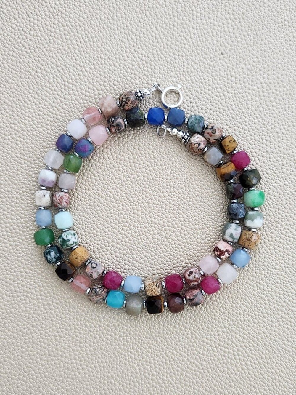 MIXED GEMSTONE NECKLACE--18"